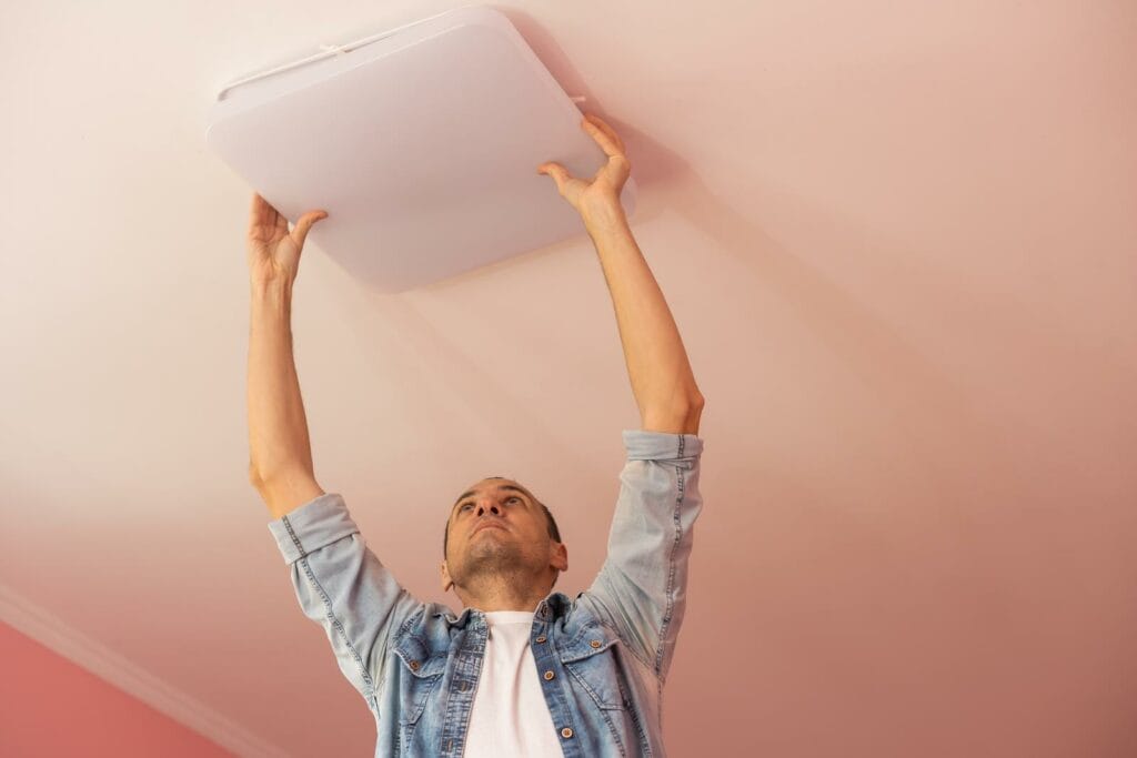 How to Test a Light Fixture Before Installing Using a Multimeter to