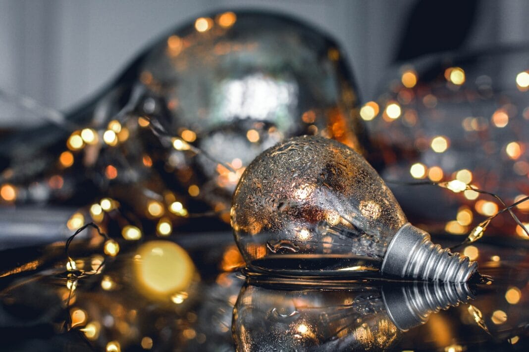 Bulb on Water